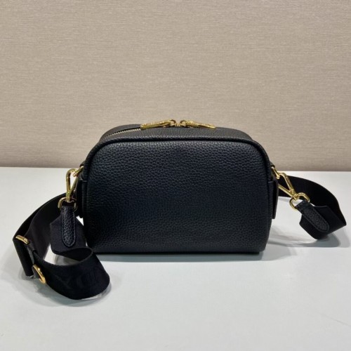Prada Borsa in pelle con tracolla 1DH781 nera
