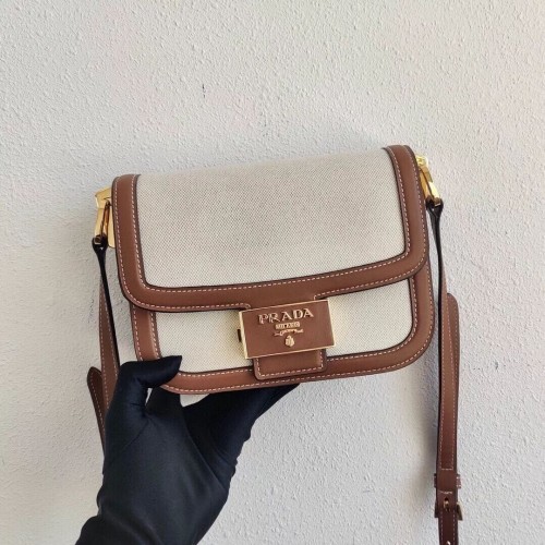 Borsa a spalla Prada in Nappa 1AD257 marrone