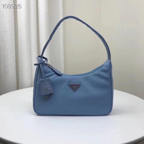 Borsa mini Prada Re-Edition 2000 in nylon 1NE515 celeste