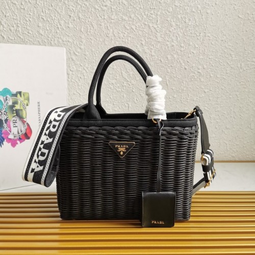 Borsa tote Prada in rafia 1BG835 nera