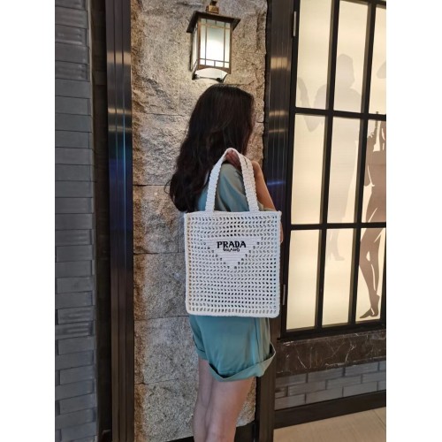 Borsa tote Prada in rafia 1CH393 bianca