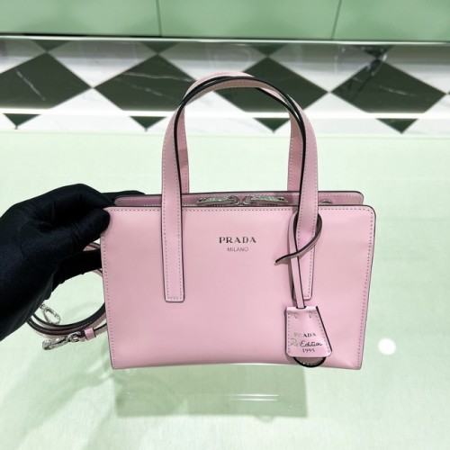 Prada Re-Edition 1995 borsa a tracolla piccola in pelle spazzolata 1BA357 rosa
