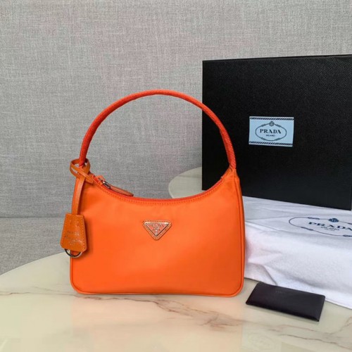 Mini borsa Prada Re-Edition 2000 in nylon 1NE515 arancione
