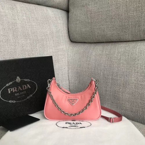Prada Re-Edition 2005 mini borsa a tracolla in nylon 1BH203 rosa