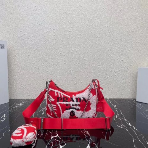 Prada Re-Edition 2006 borsa a tracolla drill ricamata 1BH204 rossa