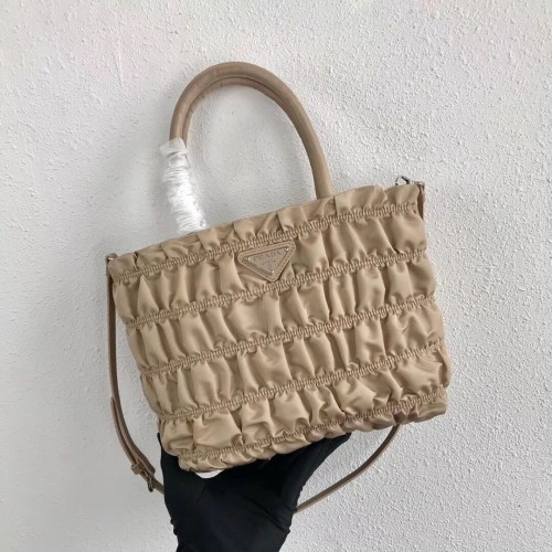 Prada Re-Edition Borsa tote in nylon 1BG321 albicocca