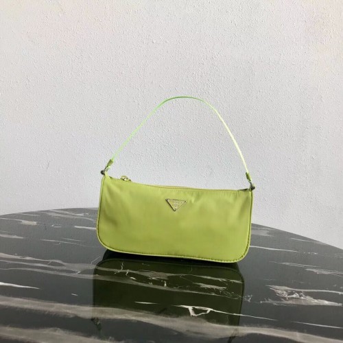 Borsa tote Prada Re-Edition in nylon 1N1419 verde
