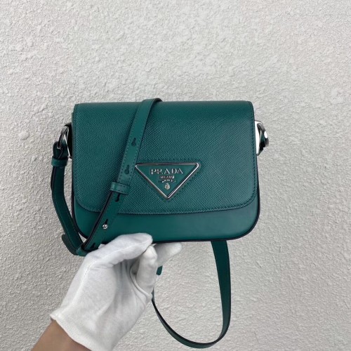 Mini borsa a spalla Prada in pelle Saffiano 2BD249 verde