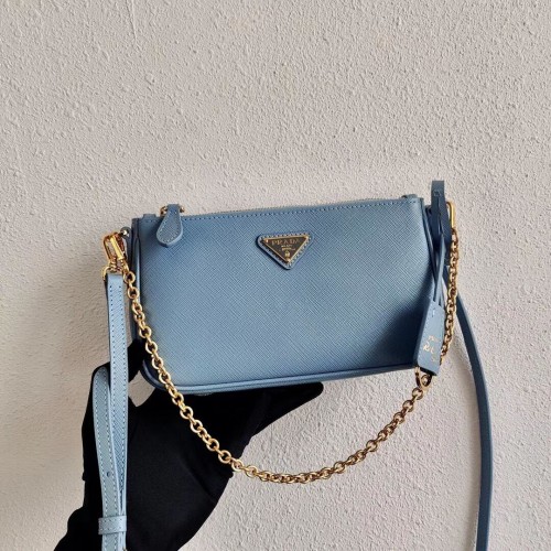 Mini borsa a spalla Prada in pelle Saffiano 2BH171 celeste