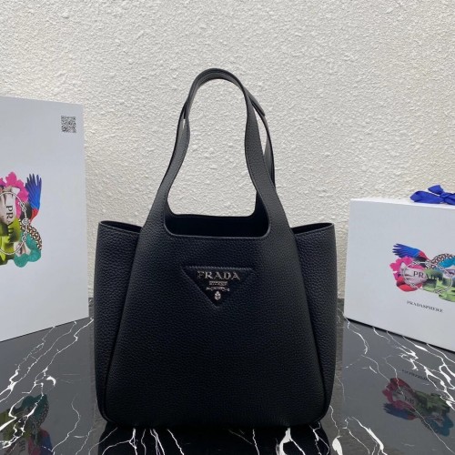 Borsa a spalla Prada in pelle Saffiano 5588 nera