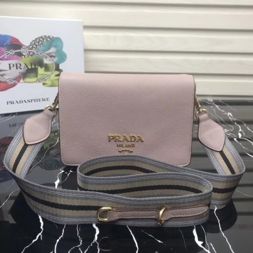 Borsa a tracolla Prada in pelle di vitello 1BD102 Rosa chiaro