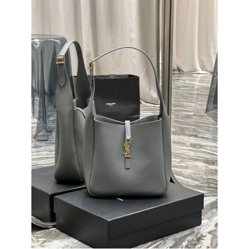 SAINT LAUREN LE 5 A 7 BORSA HOBO PICCOLA SOFT IN PELLE LISCIA 713938 grigio