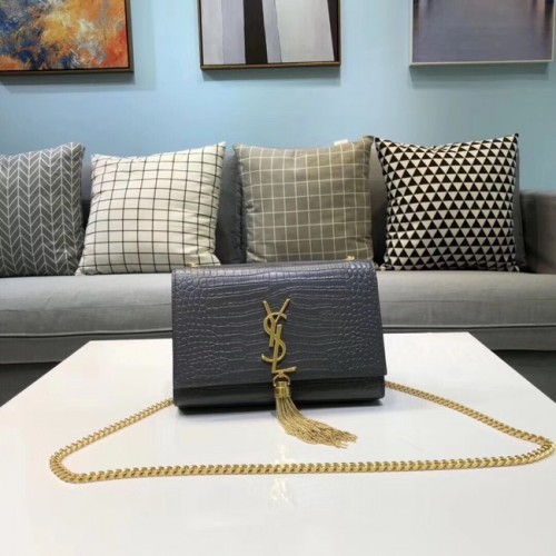 SAINT LAURENT Borsa a spalla Kate in pelle stampa coccodrillo 474366 grigia