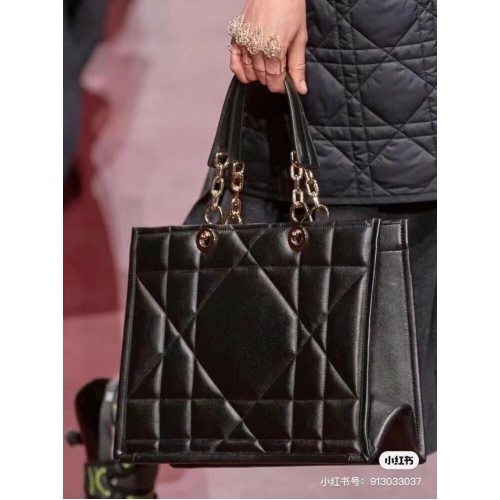 PICCOLA BORSA TOTE DIOR ESSENTIAL Nocciola Archicannage Pelle di vitello M87211 NERO