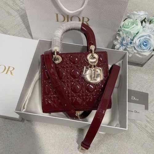 BORSA LADY DIOR PICCOLA Pelle di vitello verniciata rossa M0531
