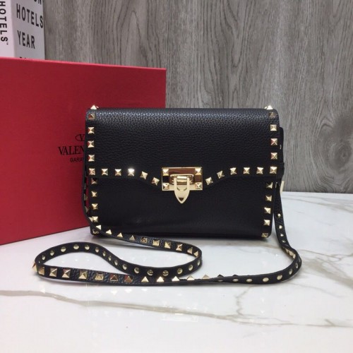 VALENTINO Borsa a tracolla Rockstud in pelle 76357 nera