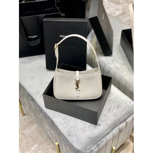 BORSA YSL TOP HANDLE IN PELLE LUCIDA Y687228 bianca