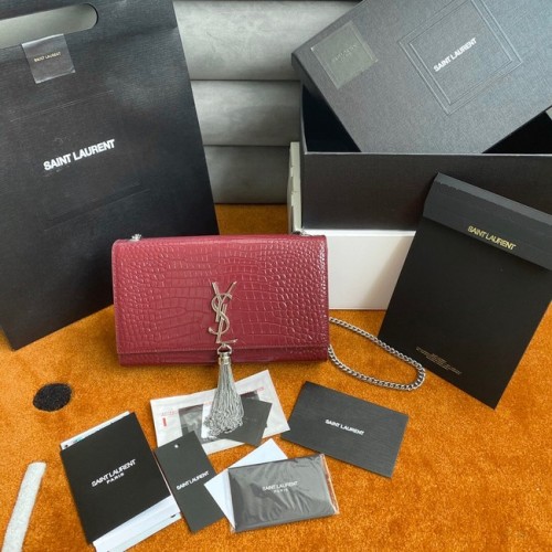 Yves Saint Laurent PORTAFOGLIO KATE CHAIN CON NAPPINA IN COCCODRILLO STAMPATO LUCIDO 452159 Bordeaux