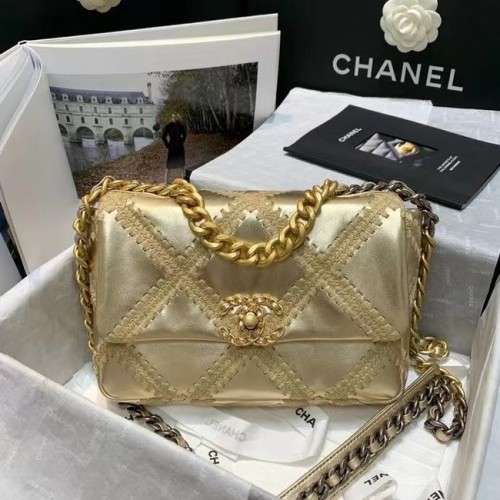 borsa con patta chanel 19 AS1160 oro