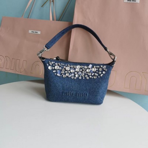 miu miu Borsa a tracolla in denim 5NB841 blu
