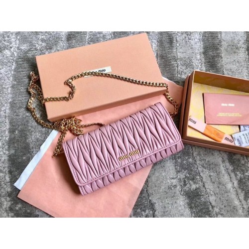 miu miu Pochette in Nappa Matelasse 5DH002 rosa