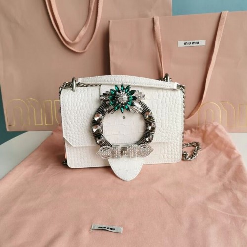 miu miu Borsa a tracolla mini in pelle Nappa Matelasse 5ED084 bianca