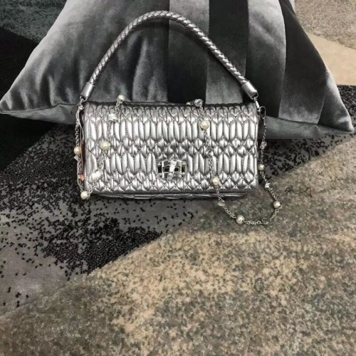 miu miu Borsa a tracolla Matelasse in Nappa Leather 5BD140G Silver