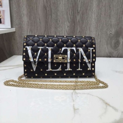 Borsa a tracolla VALENTINO Rockstud in pelle trapuntata 5830 nera